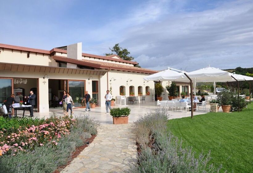 בית מלון כפרי Le Masserie Del Falco