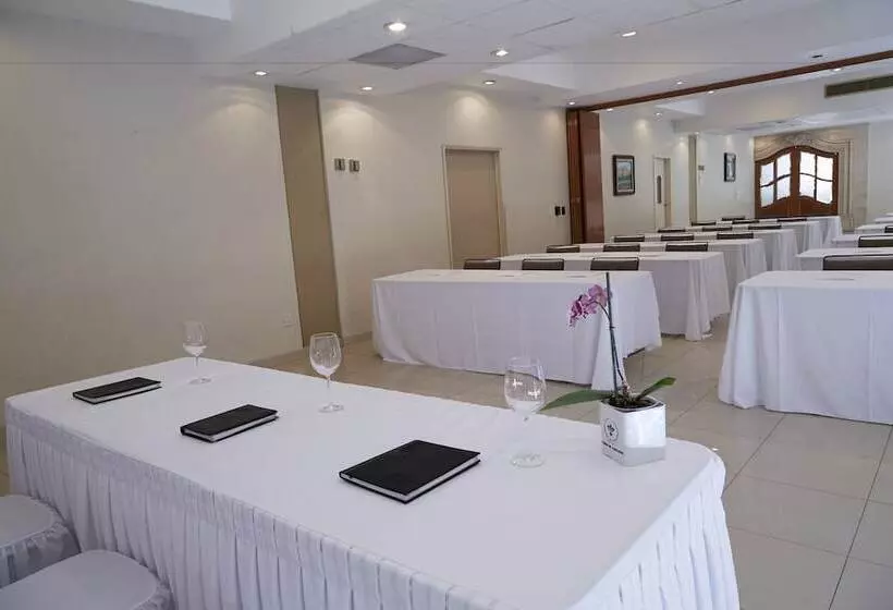 ホテル Meson Del Valle