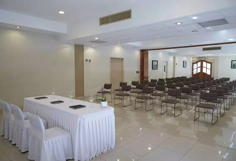 ホテル Meson Del Valle