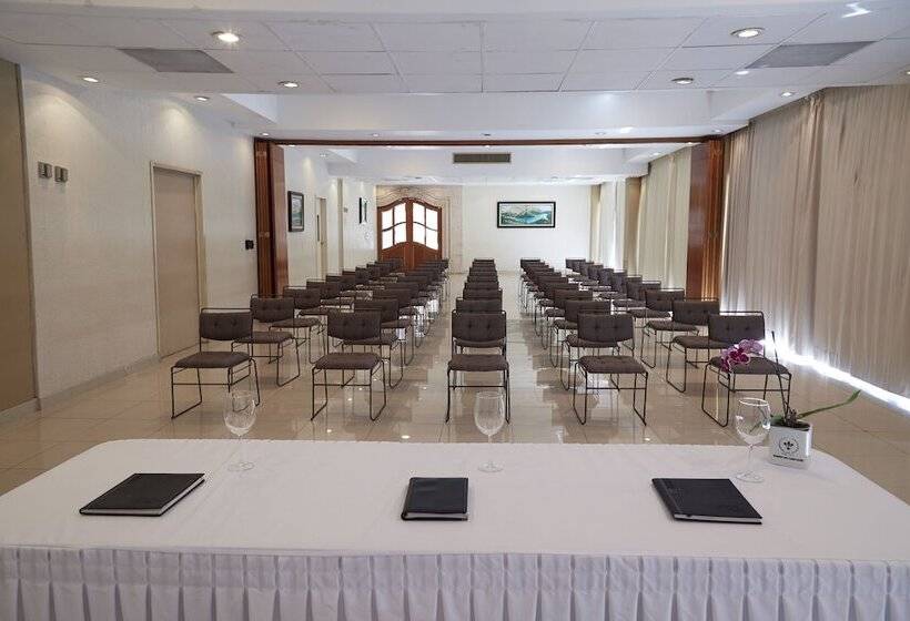 هتل Meson Del Valle