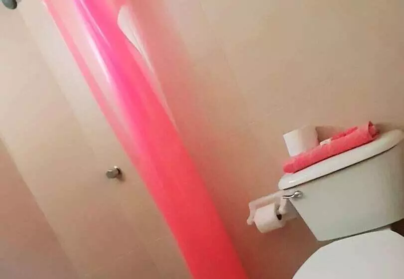 فندق Morales Inn