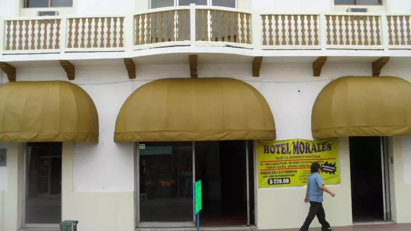 فندق Morales Inn