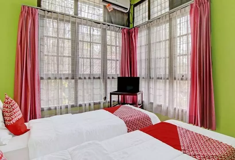 هتل Oyo 92331 Rindu Sempadan Cottage