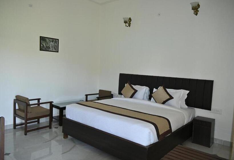 هتل The Resortella