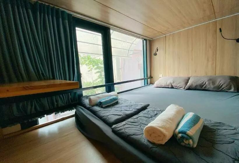 Laca Hostel