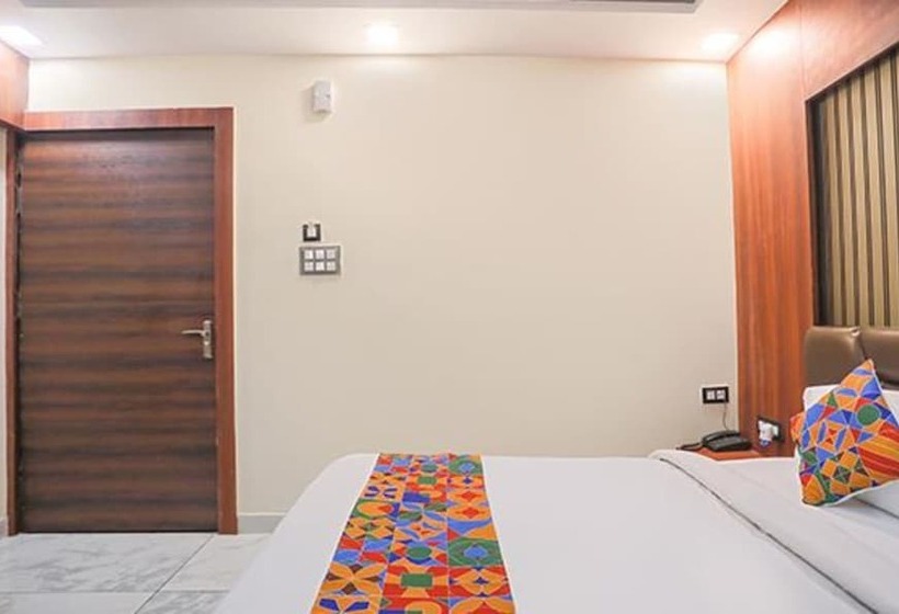 Fabhotel The Treenity House