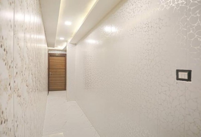 Fabhotel The Treenity House