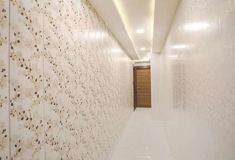 Fabhotel The Treenity House