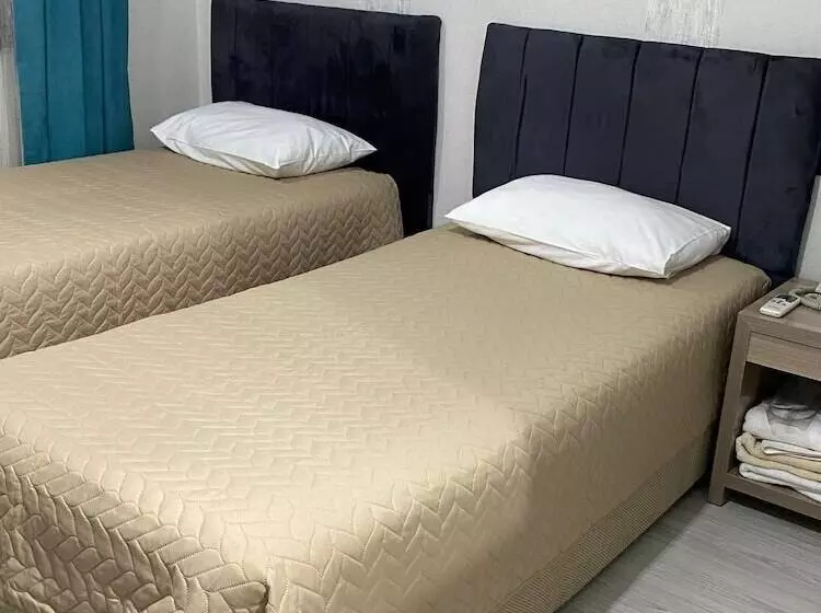 Hotelli Elit Holiday