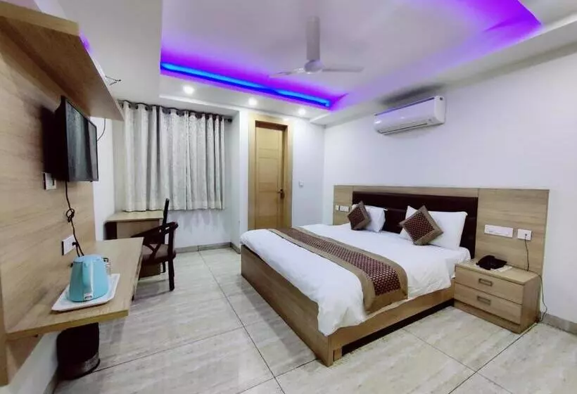 ホテル Blueneck Sec 47 Near Ikea Gmp Gurugram