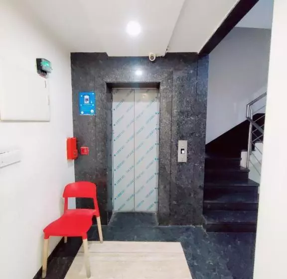 ホテル Blueneck Sec 47 Near Ikea Gmp Gurugram