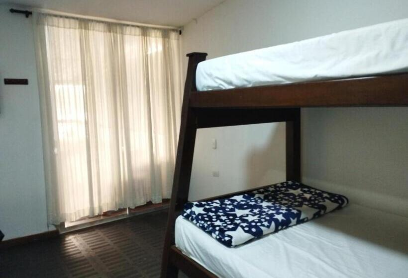 پانسیون Balcón Del Lago   Artesanos Y Turistas