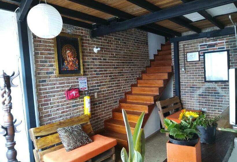 پانسیون Balcón Del Lago   Artesanos Y Turistas