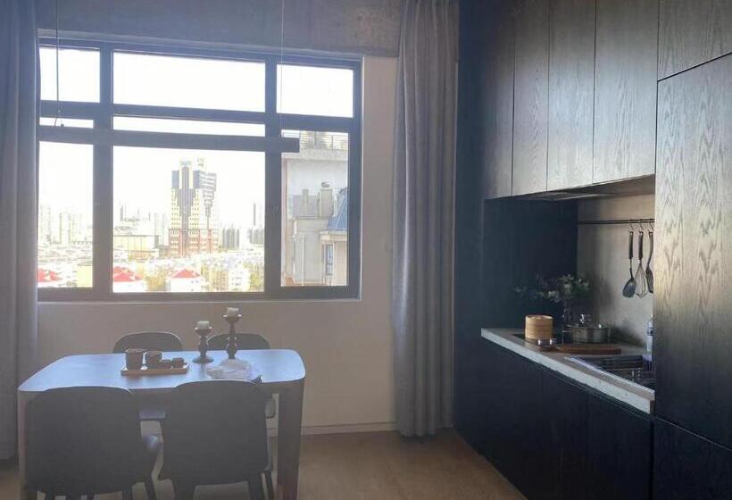 Base Pusan Serviced Apartment Shanghai New International Expo Centre
