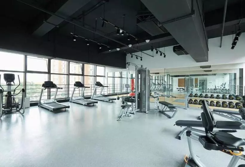 Base Pusan Serviced Apartment  Shanghai New International Expo Centre