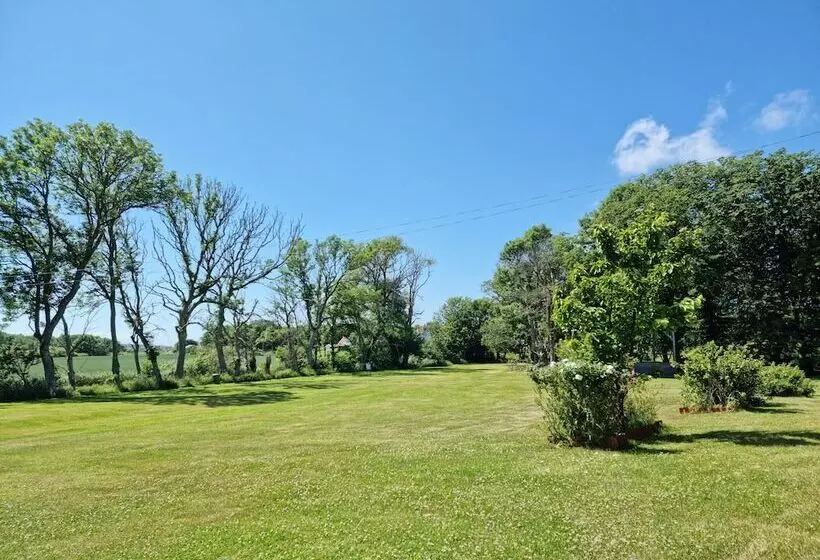 Aamiaismajoitus (B&B) Kobbar & Skär Vandrarhem