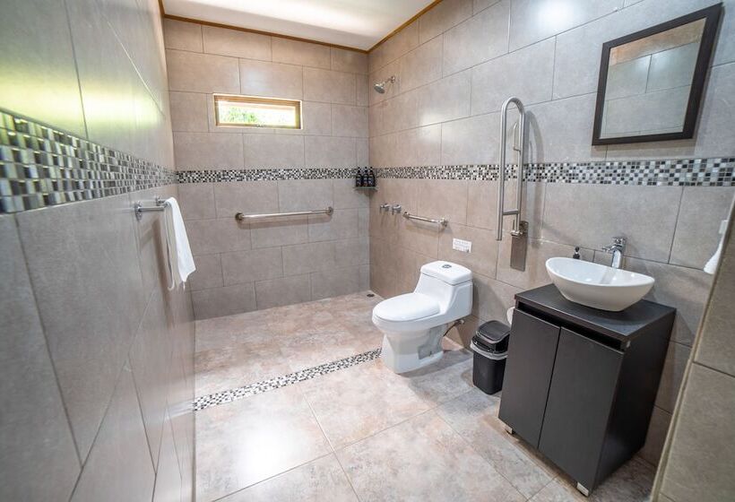 Natüra Hotel Monteverde