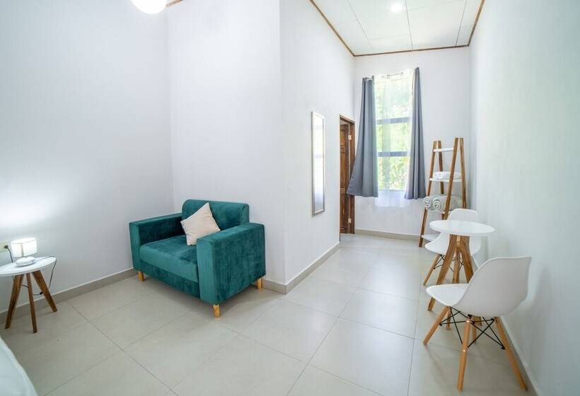 Natüra Hotel Monteverde