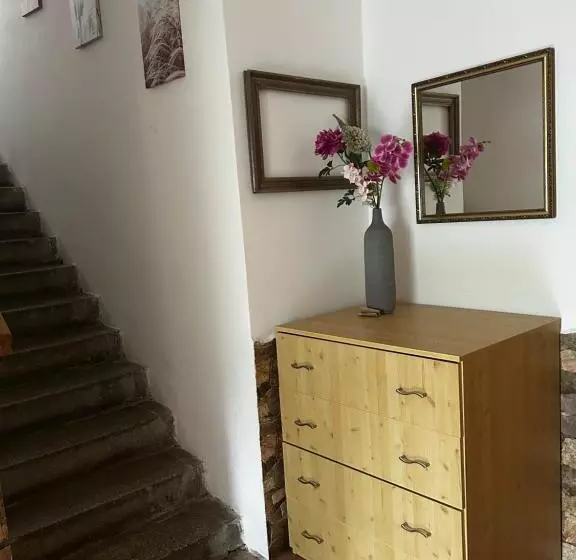 Majatalo Restaurace A Penzion Na Stráni