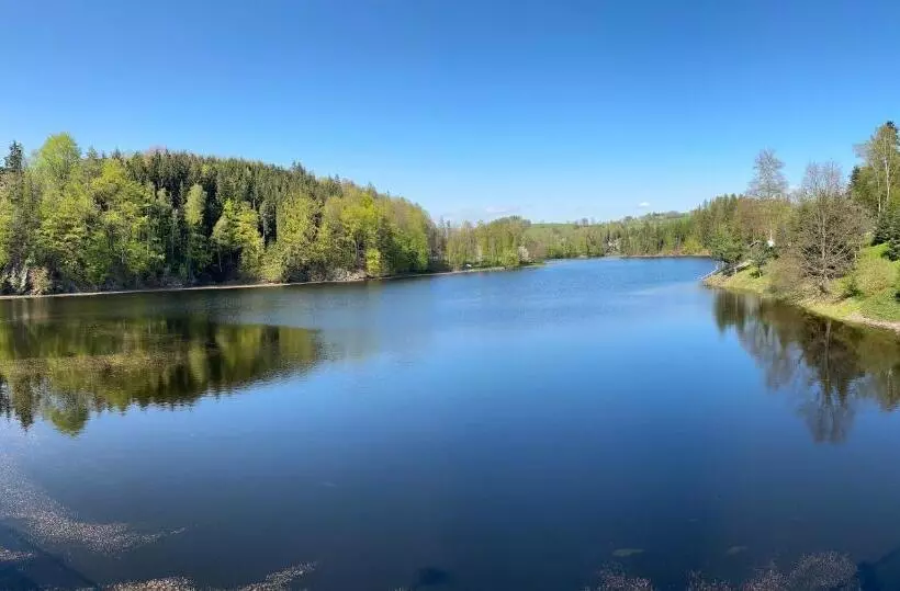 Majatalo Restaurace A Penzion Na Stráni