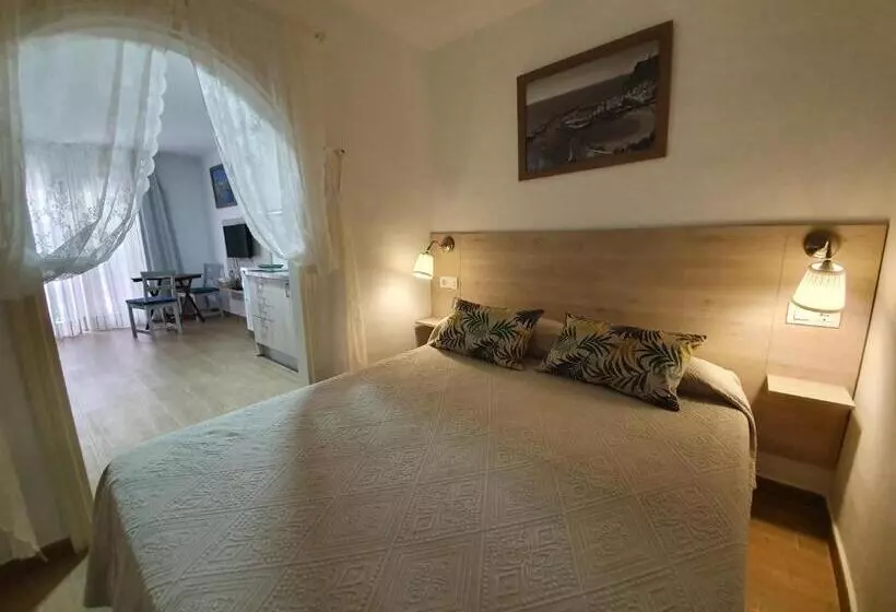 Billy S Marina Apartments With Pool Access, Puerto De Mogan
