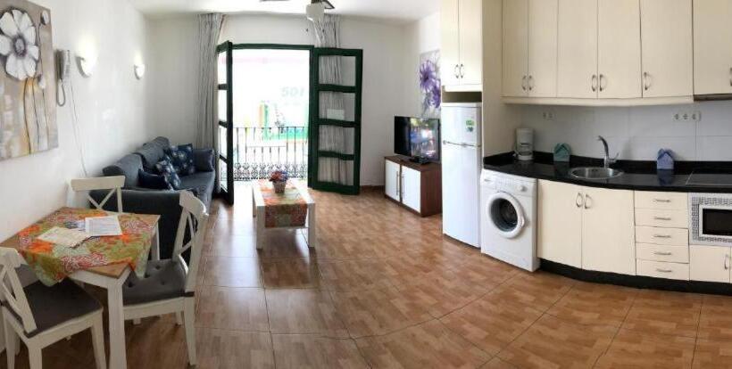 Billy S Marina Apartments With Pool Access, Puerto De Mogan