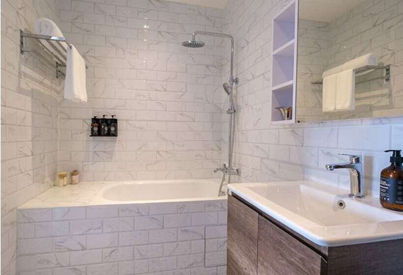 Arena Esports Hotel @ Bugis Village