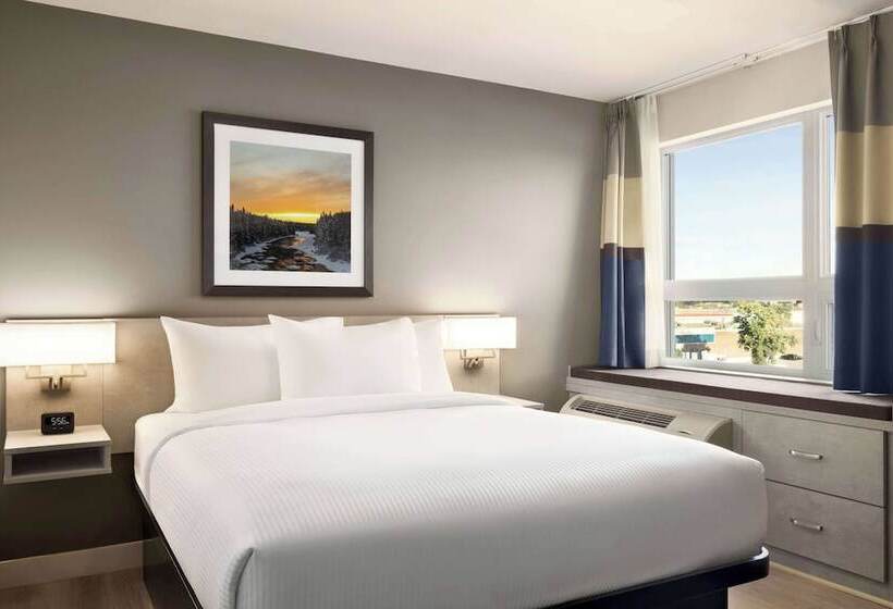 Microtel Inn & Suites By Wyndham Boisbriand