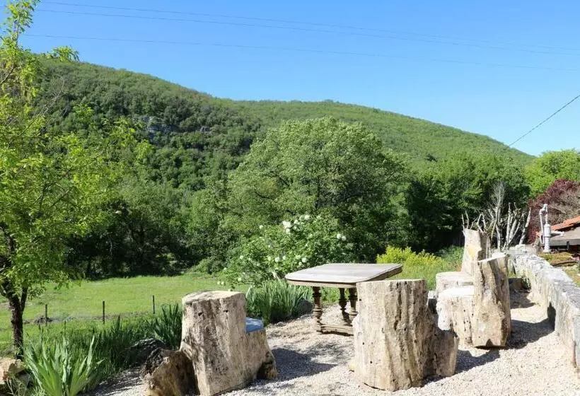 Aamiaismajoitus (B&B) Oltarcie   Maison D Hôte Avec Piscine