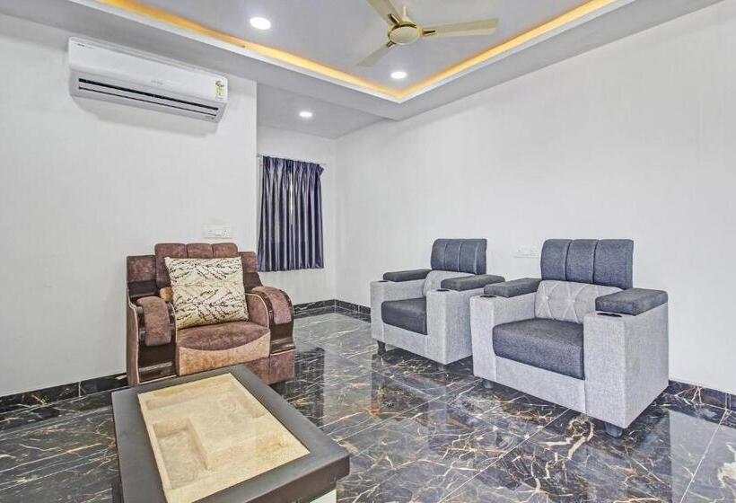 Hotel Collection O Living Tree