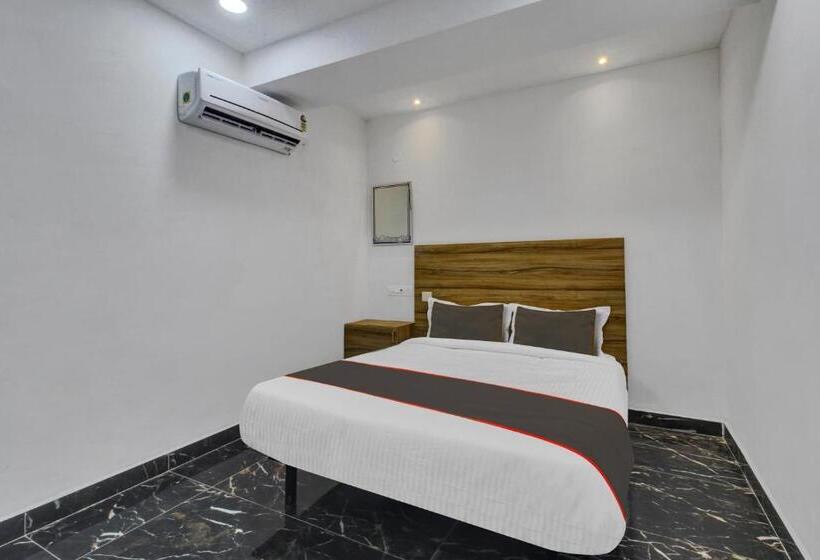 Hotel Collection O Living Tree