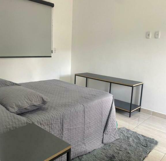 Капсульный Oтель Village Host