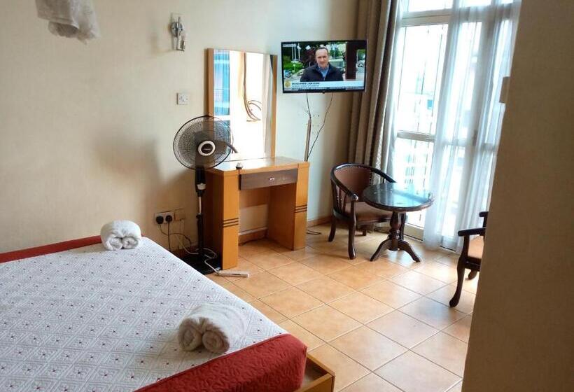 Szálloda Double Five