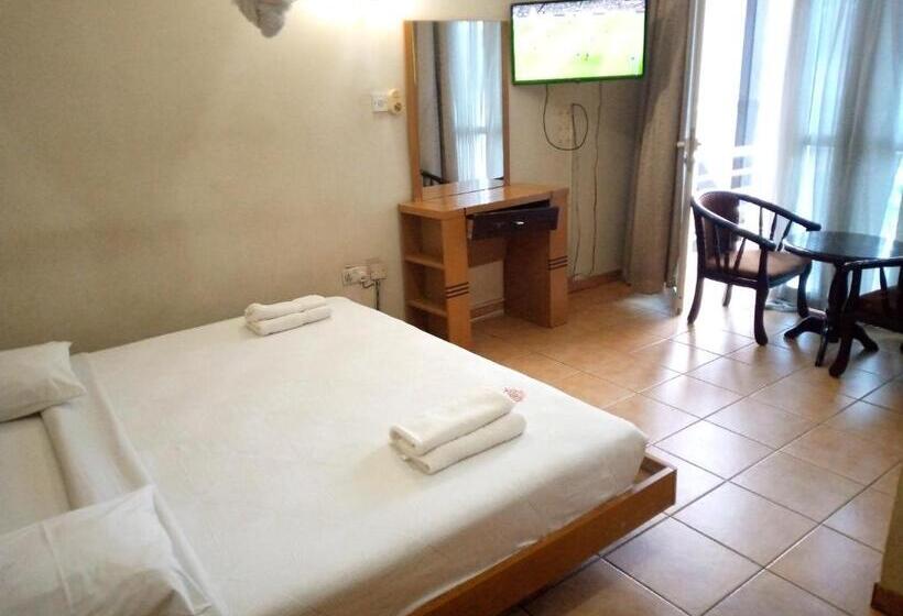 Szálloda Double Five