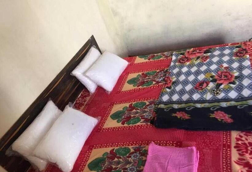 호텔 Oyo Shree Ji Highway King  And Restaurant