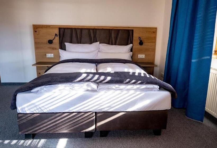 בית מלון כפרי Sl