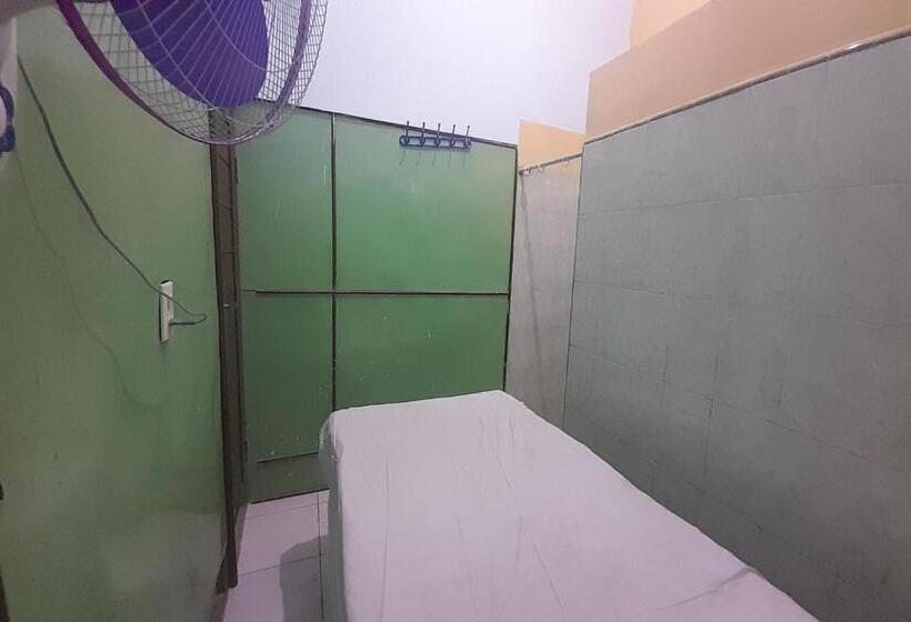 בית מלון כפרי Spot On 92236 Kediri Family Homestay