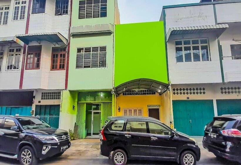 בית מלון כפרי Spot On 92236 Kediri Family Homestay