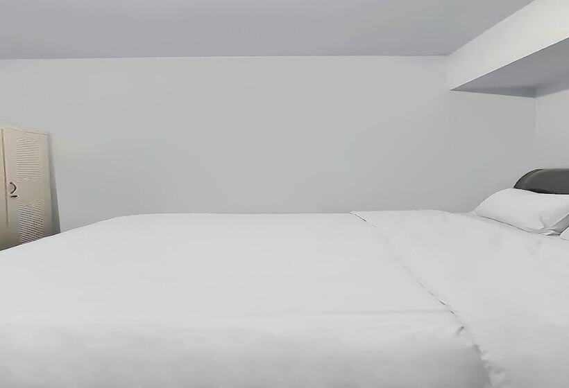 בית מלון כפרי Spot On 92236 Kediri Family Homestay