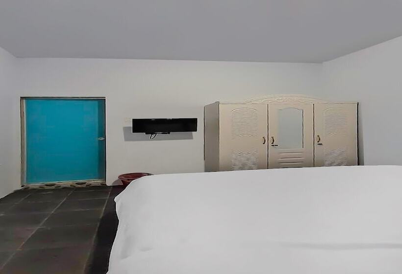 בית מלון כפרי Spot On 92236 Kediri Family Homestay