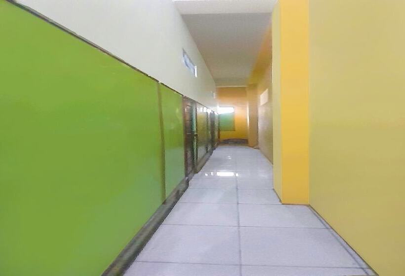 בית מלון כפרי Spot On 92236 Kediri Family Homestay