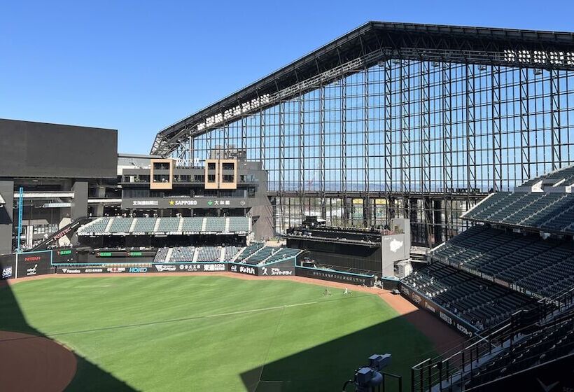 Отель Tower Eleven