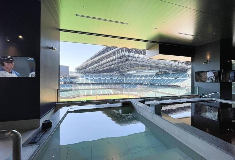 Отель Tower Eleven