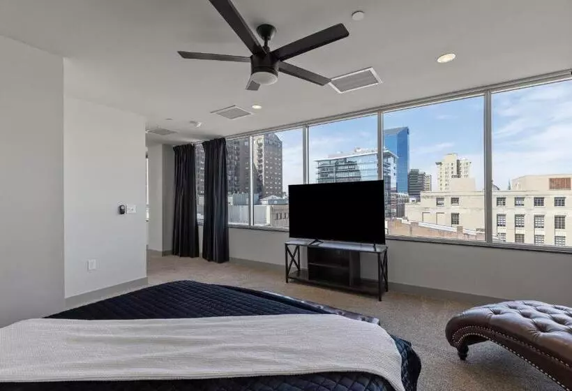 175 Lex   Walkable Downtown Lexington & Rupp Arena   Full Condos
