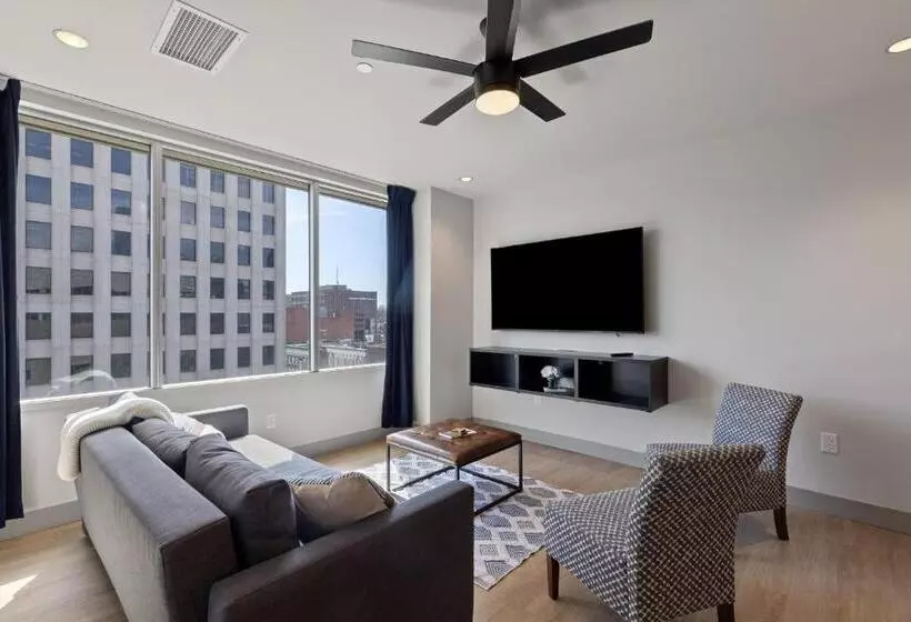 175 Lex   Walkable Downtown Lexington & Rupp Arena   Full Condos