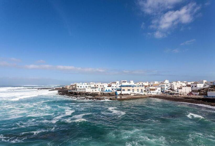 هاستل Alaia Tiny House Between Volcanoes And Beach Breaks