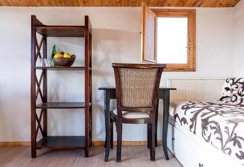 هاستل Alaia Tiny House Between Volcanoes And Beach Breaks