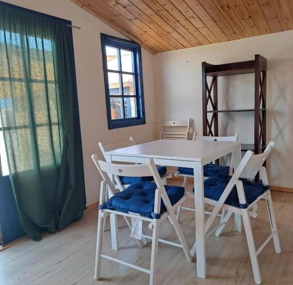 هاستل Alaia Tiny House Between Volcanoes And Beach Breaks