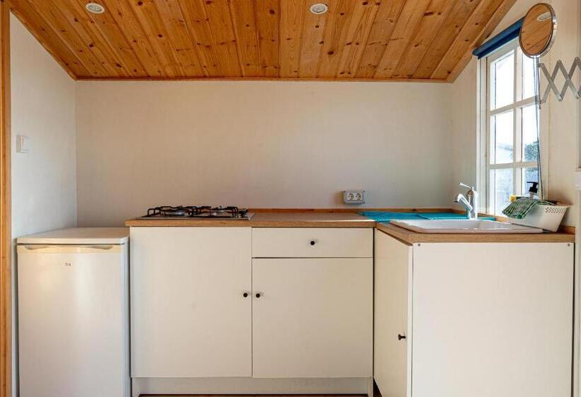 هاستل Alaia Tiny House Between Volcanoes And Beach Breaks