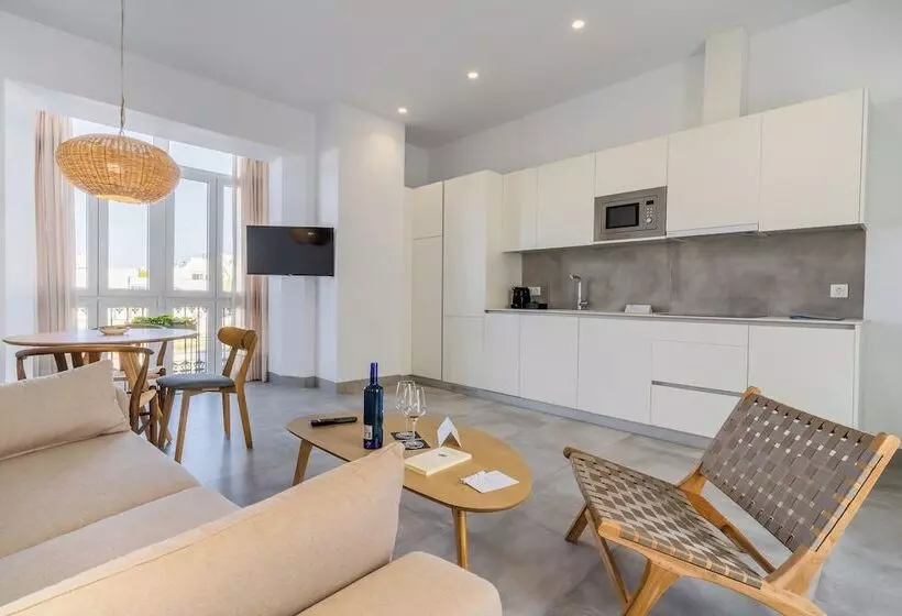 Casa De La Vega Suites